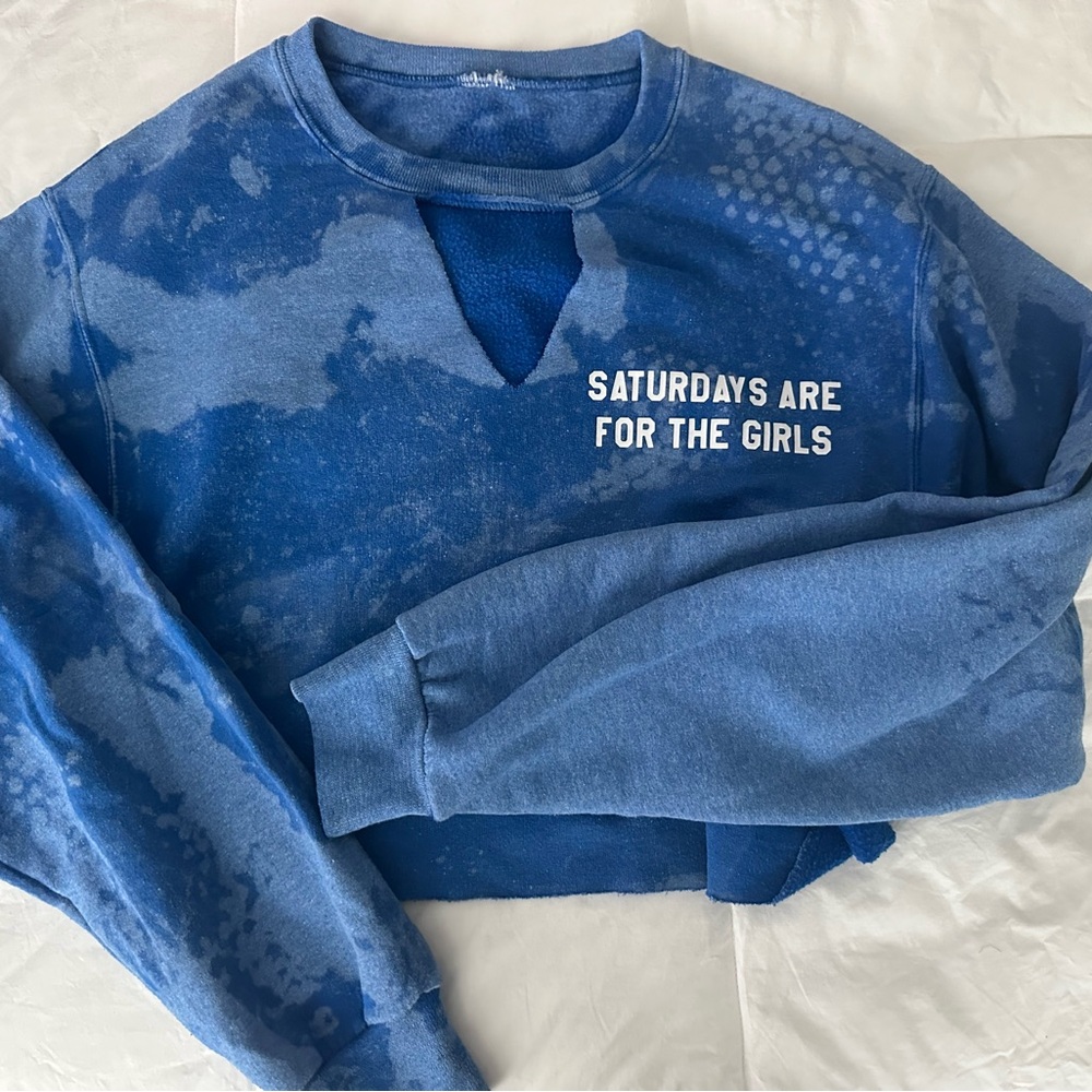 Blue bleached cropped crewneck